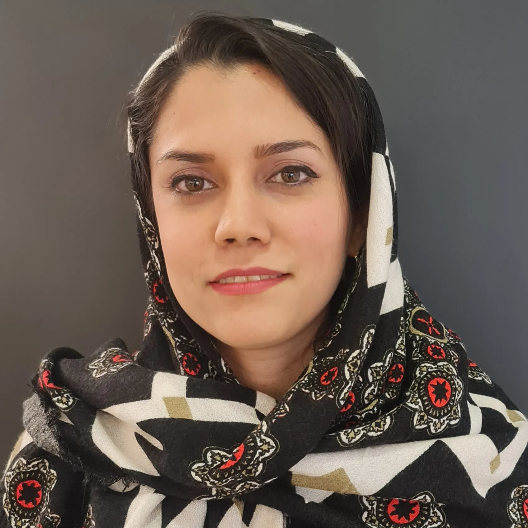 دکتر سارا مستوفی