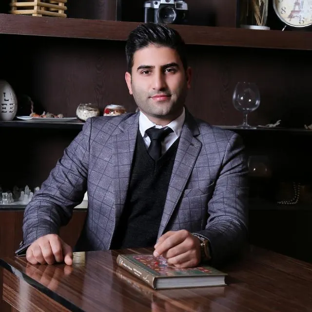 امید حسینی