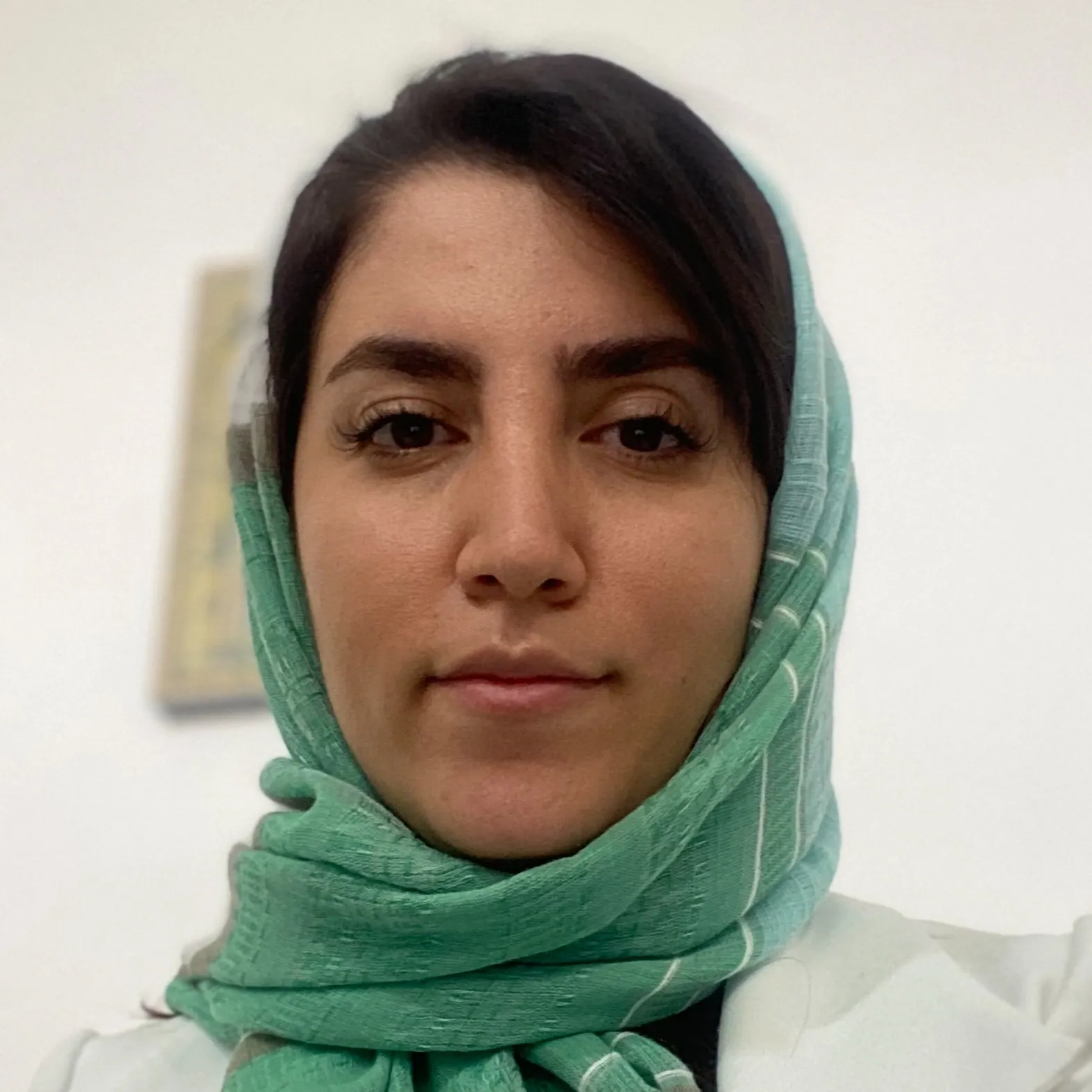 دکتر نفیسه حسنلو