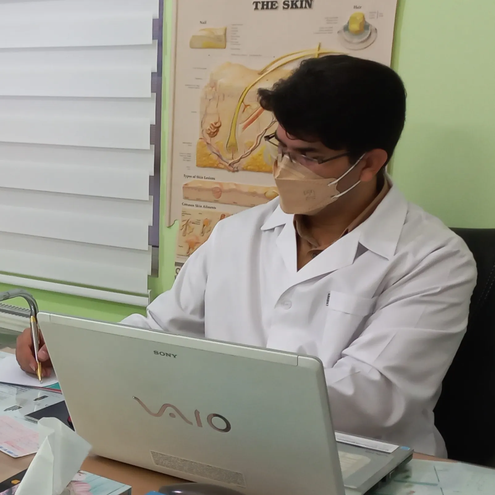 دکتر بهروز محمودی