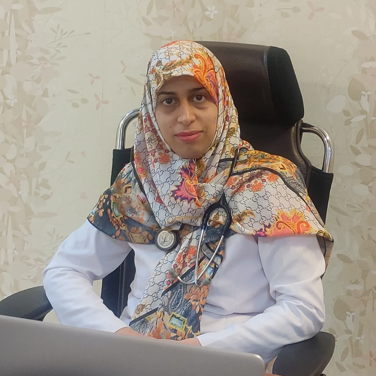 دکتر مهرزاد برقی کار