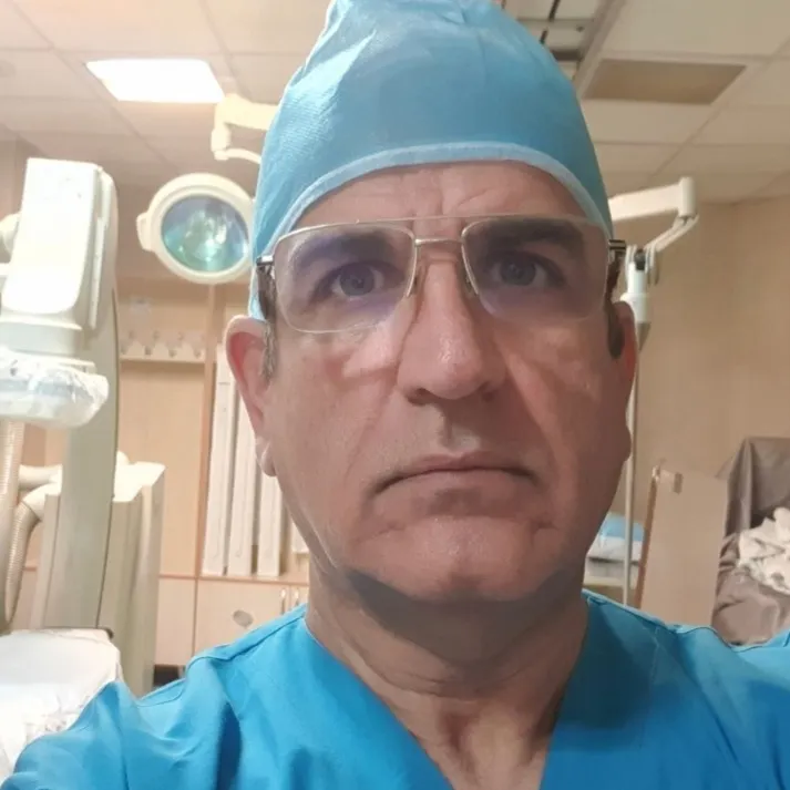دکتر عباس لروند