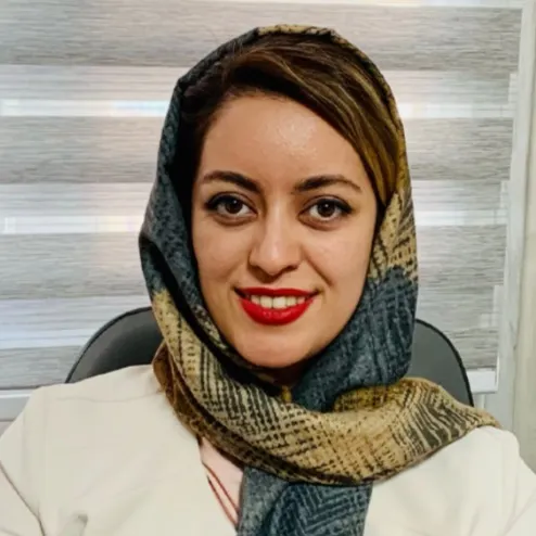 دکتر نیلوفر کریم آبادی