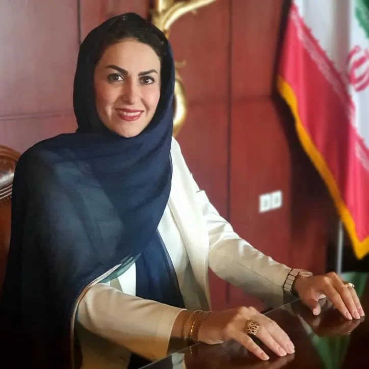 دکتر فرانک تکمیل