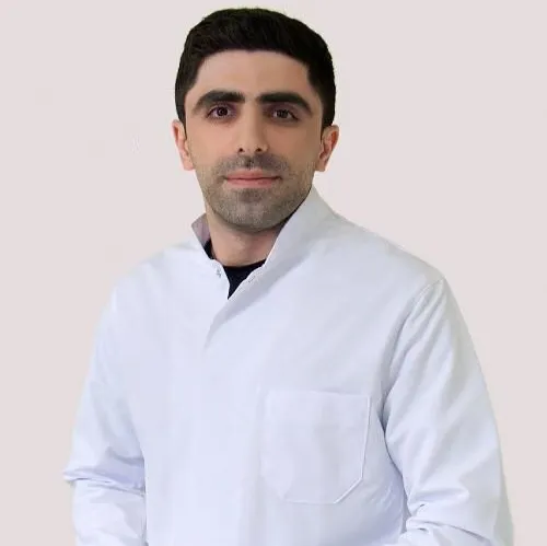 آرش تندرست