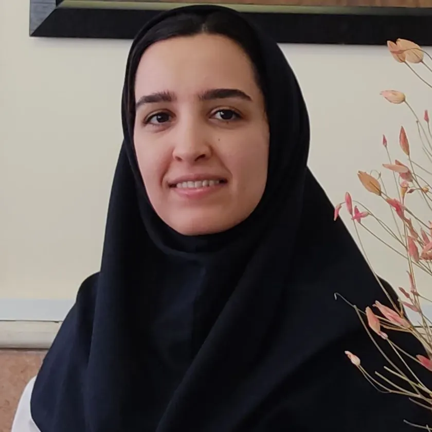 آناهیتا احمدی