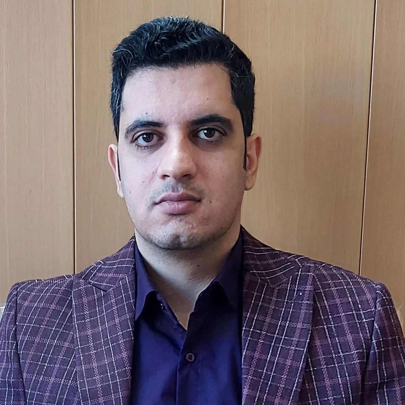 وحید سخنور