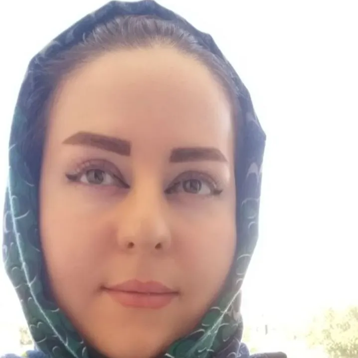 محبوبه اکبری