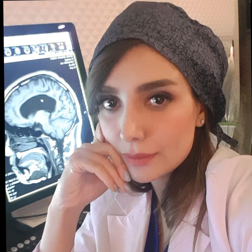 دکتر نازنین ستایش پور
