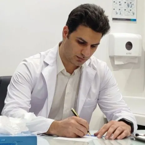 دکتر منصور ناطقی