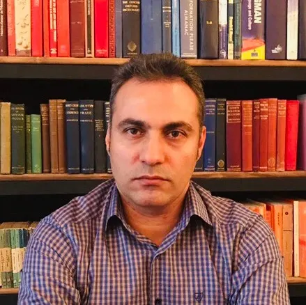 دکتر شهریار بنائی اردستانی