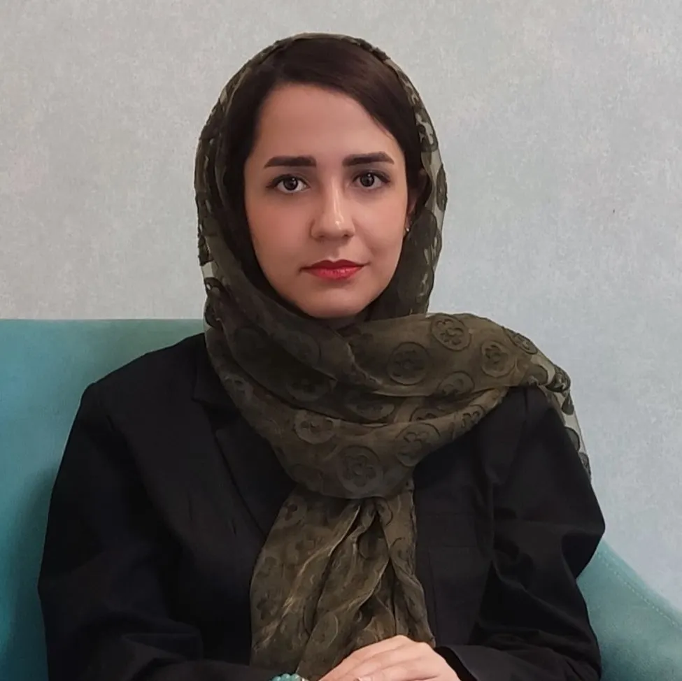 نرگس فراهی
