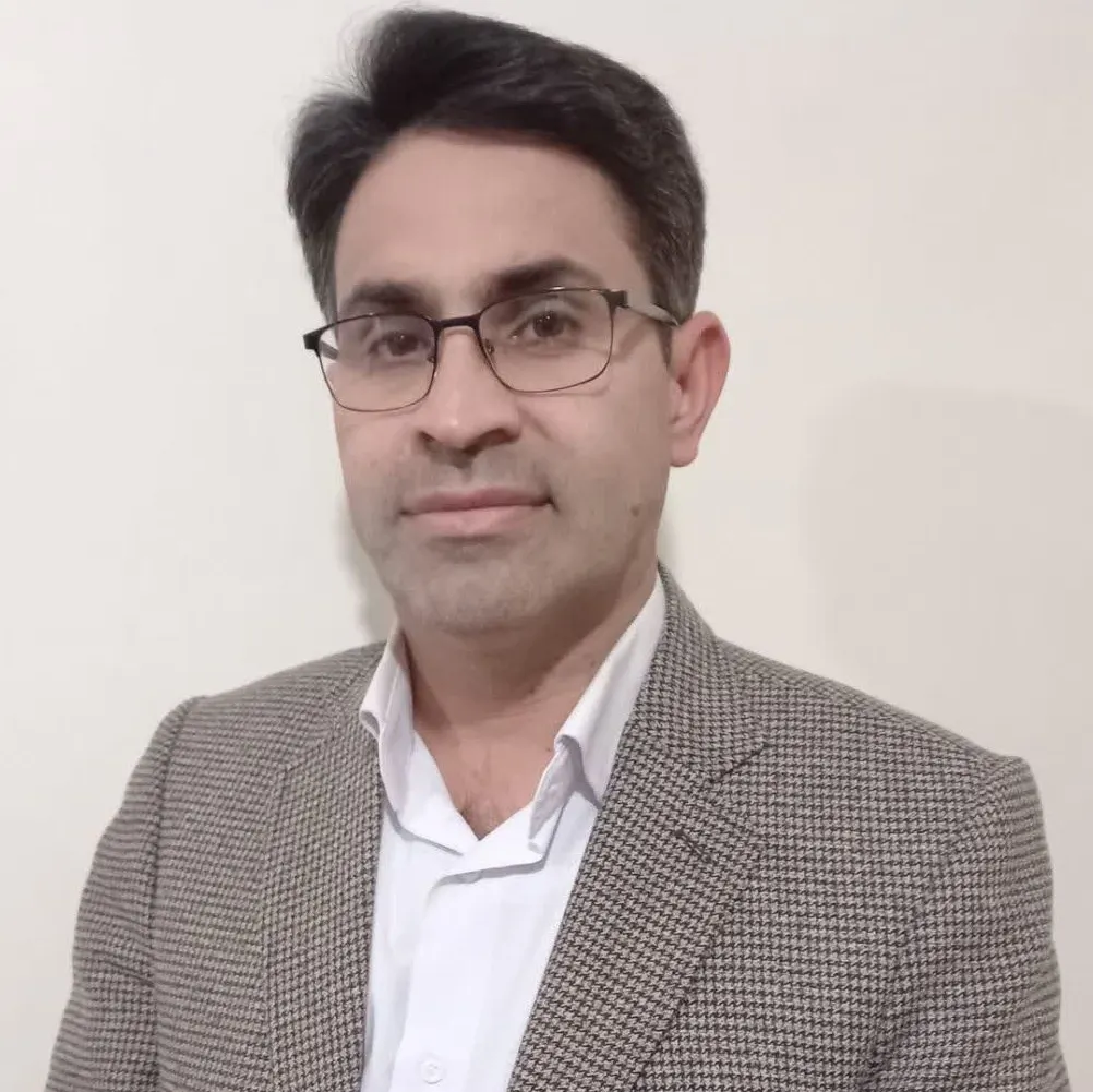 دکتر مهدی شیخ