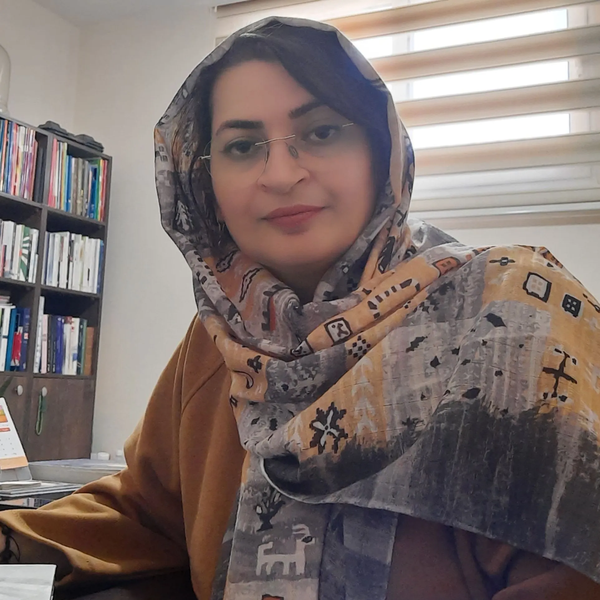 فرزانه ترابلی لنگرودی