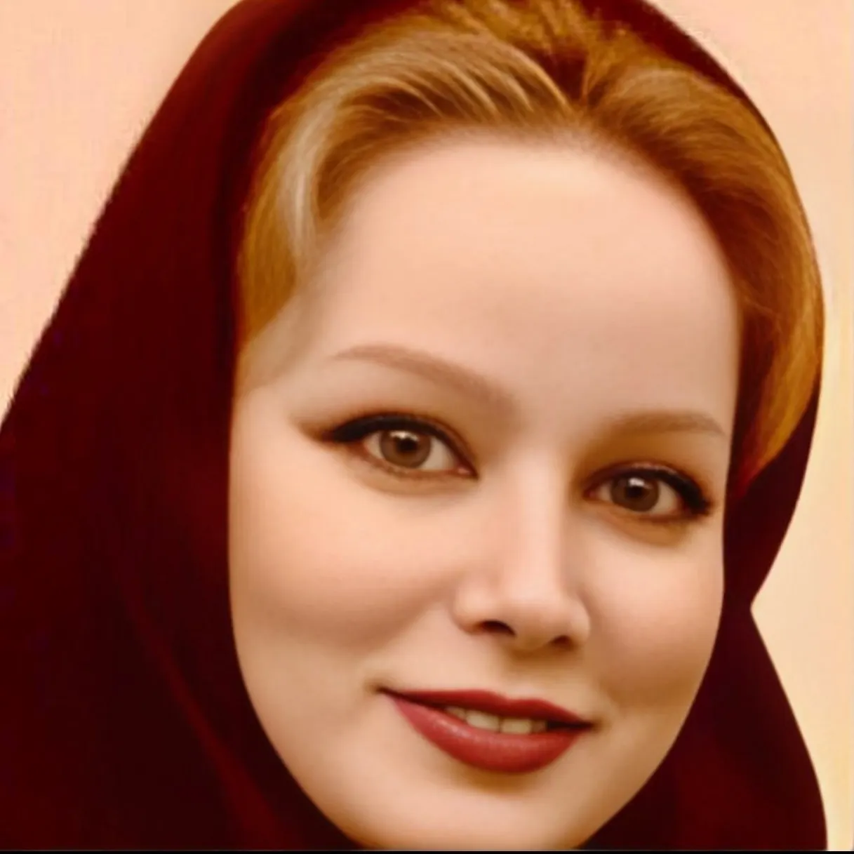 دکتر فاطمه جهان هیچ