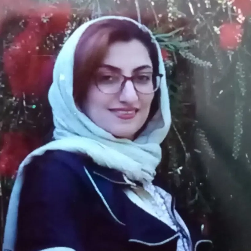 زهرا بهرامی