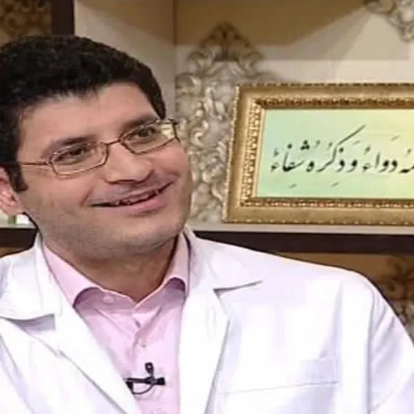 دکتر ابراهیم خادم