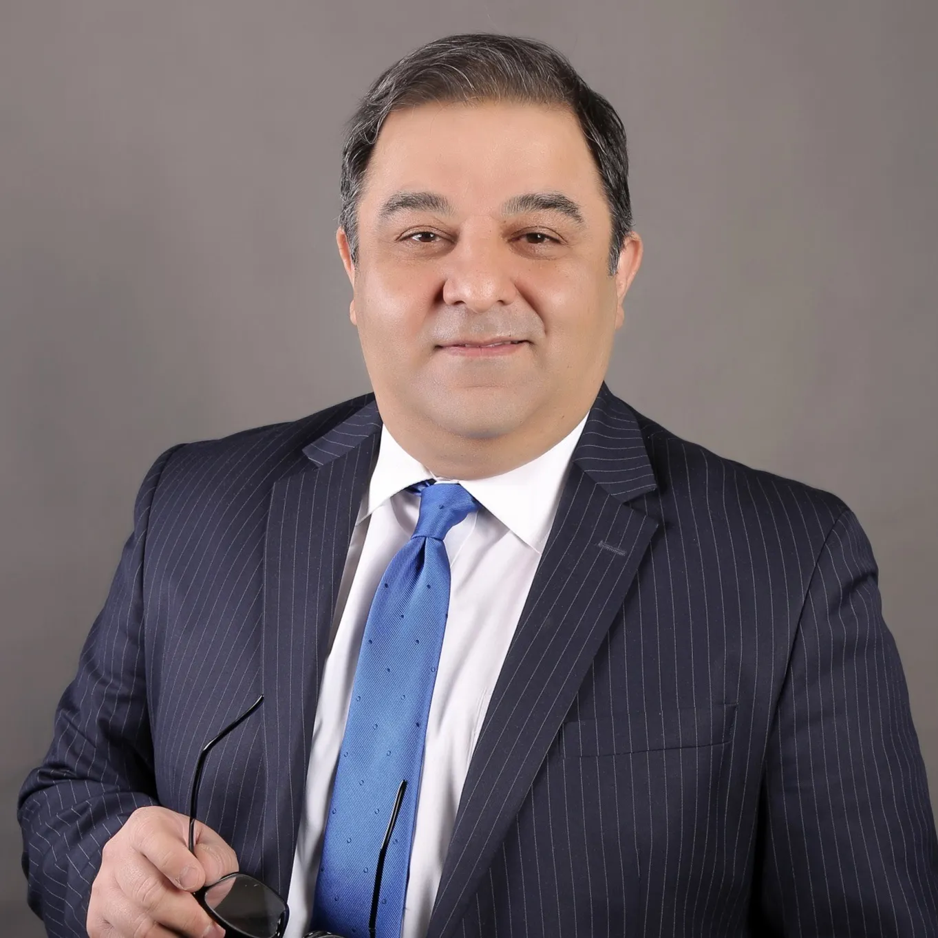 دکتر وحید حریری نیا