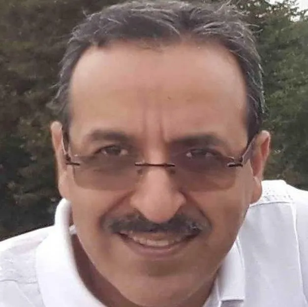 دکتر حسین آشوری