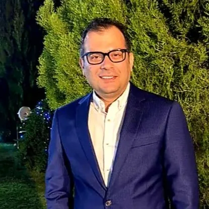 دکتر پارسا رستمی