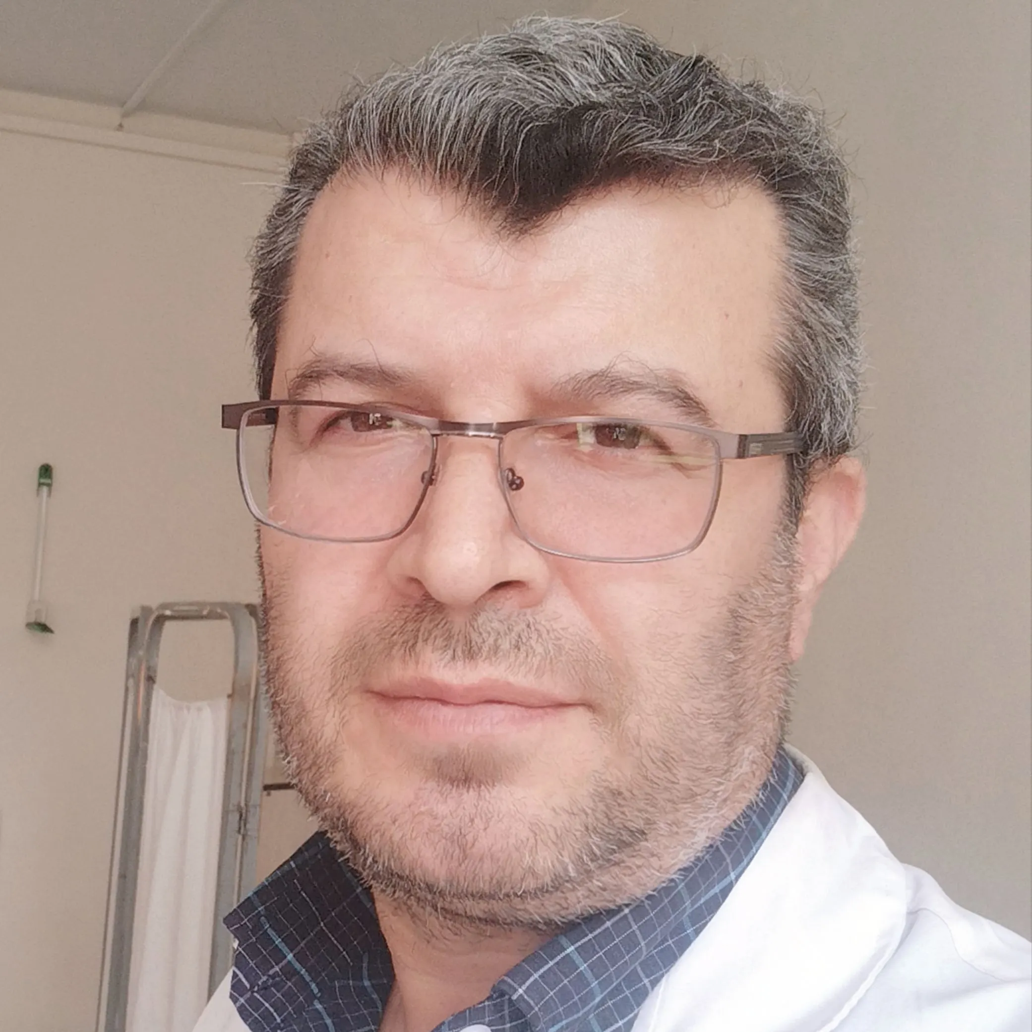 دکتر محمدرضا برزگر تهمتن