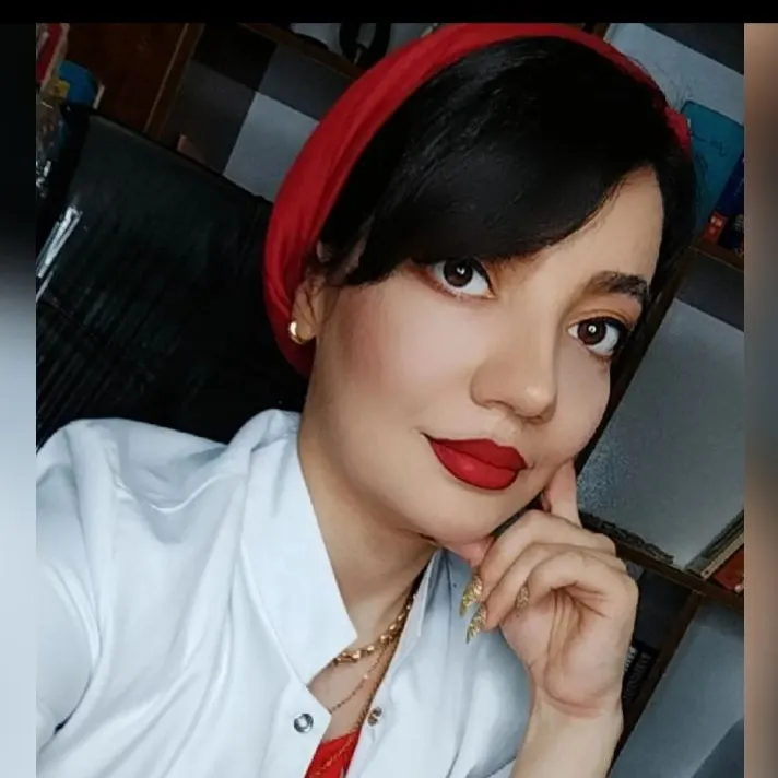نیلوفر فرخی