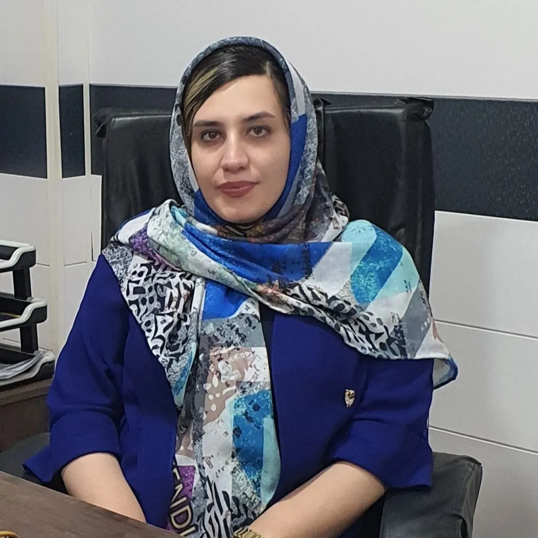 دکتر آزاده داودیان