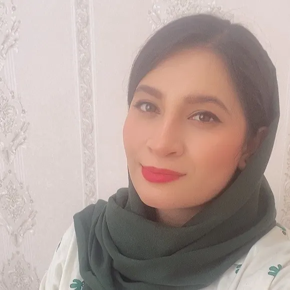 محدثه آخوند شریف