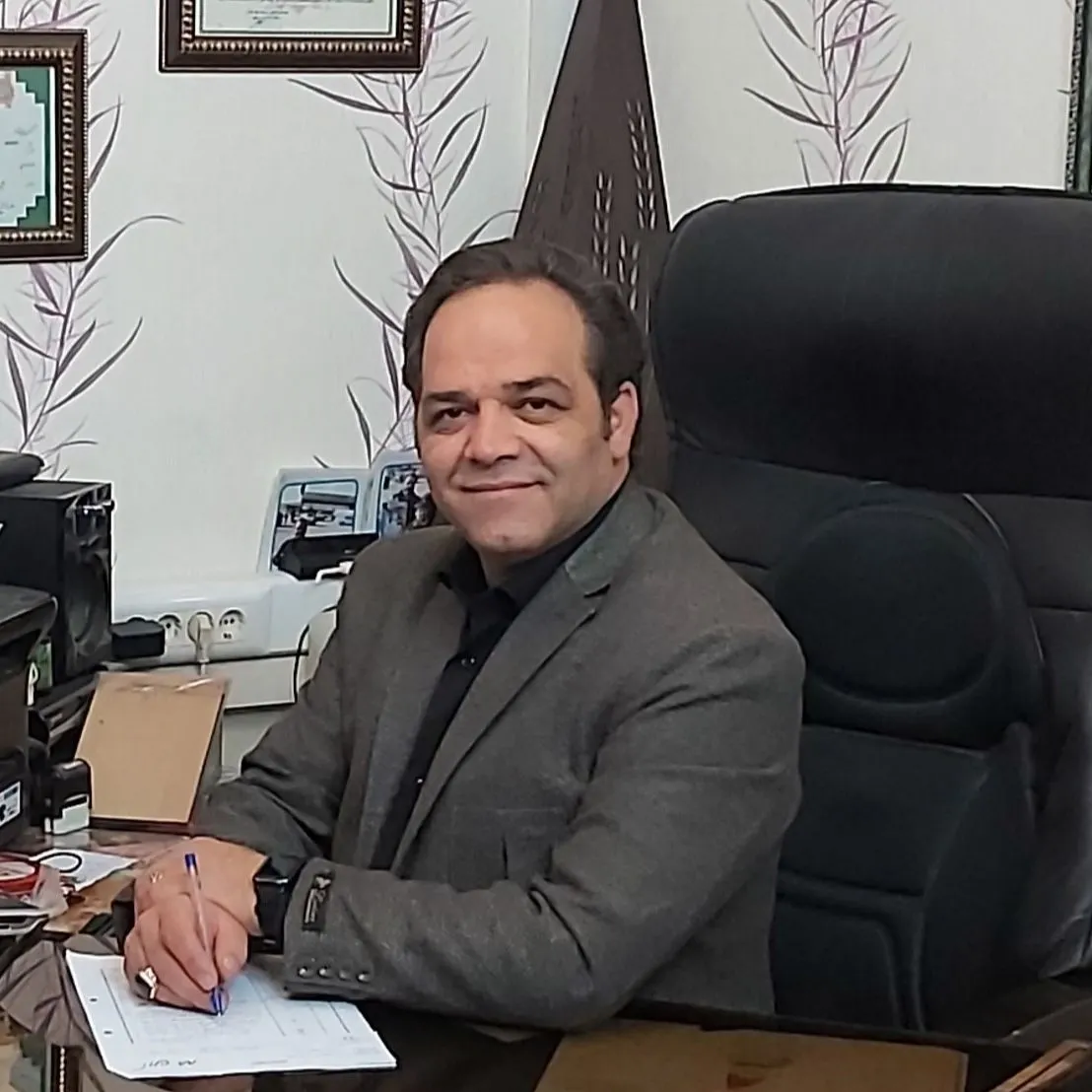 دکتر مهدی حلم زاده