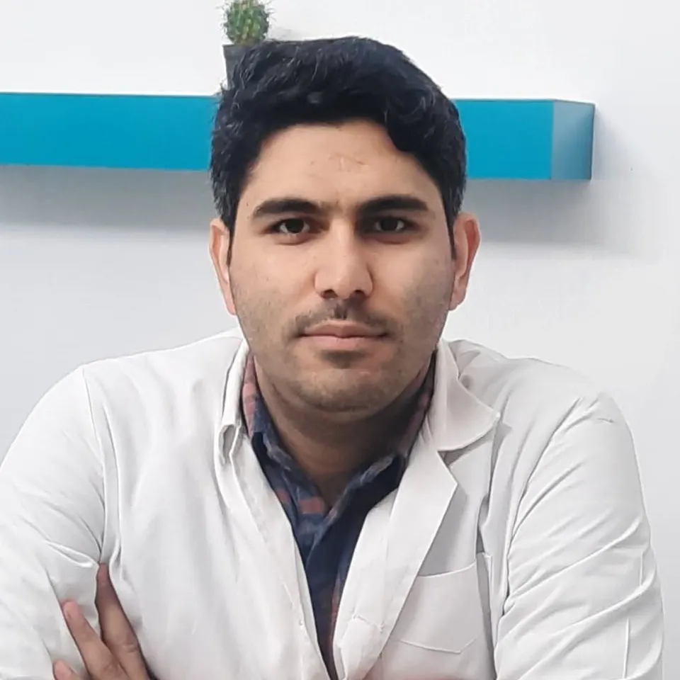 دکتر محمد اصغرنیا