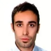 دکتر آریا میرزاطاولی