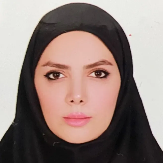 زینب کاظم نیا
