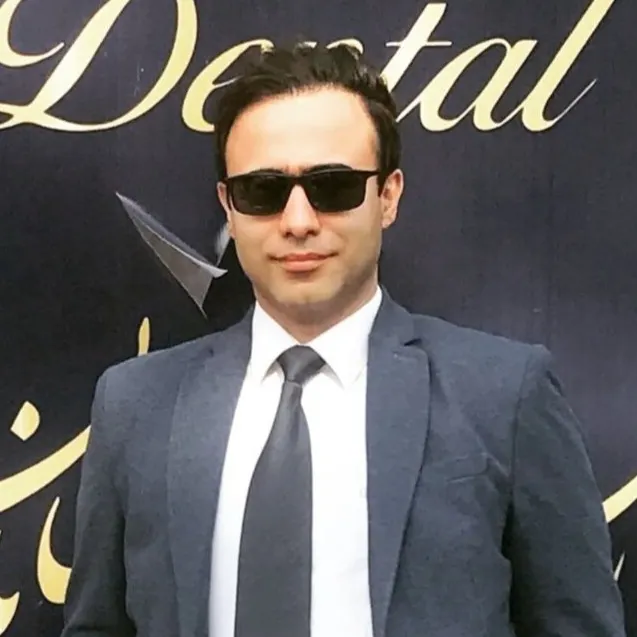 دکتر علیرضا نیک کردار