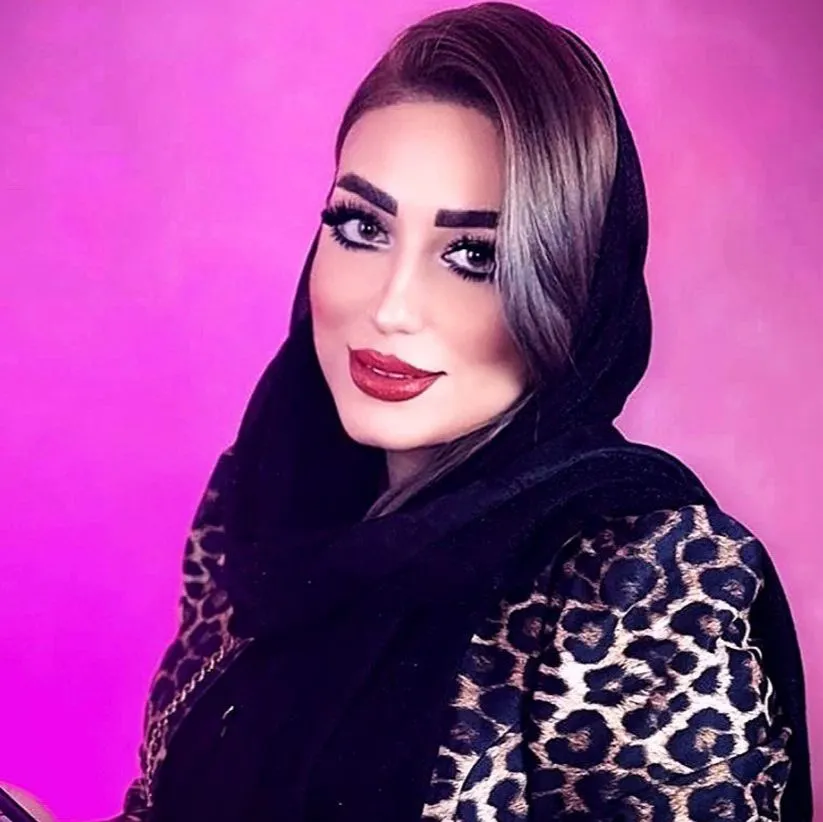 ساناز صادقیه