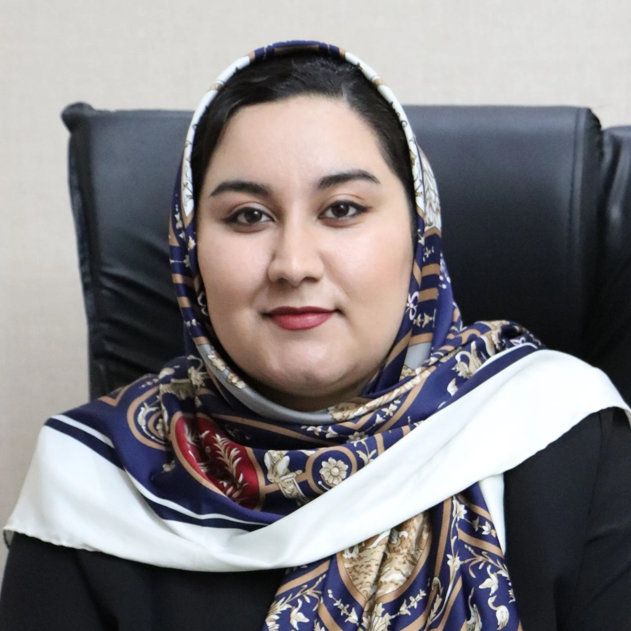 فروغ بناکار