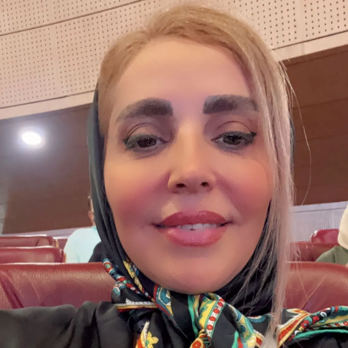 دکتر نیلوفر پاشائی فخری