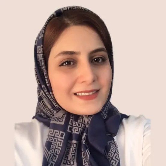 زینب آزاده
