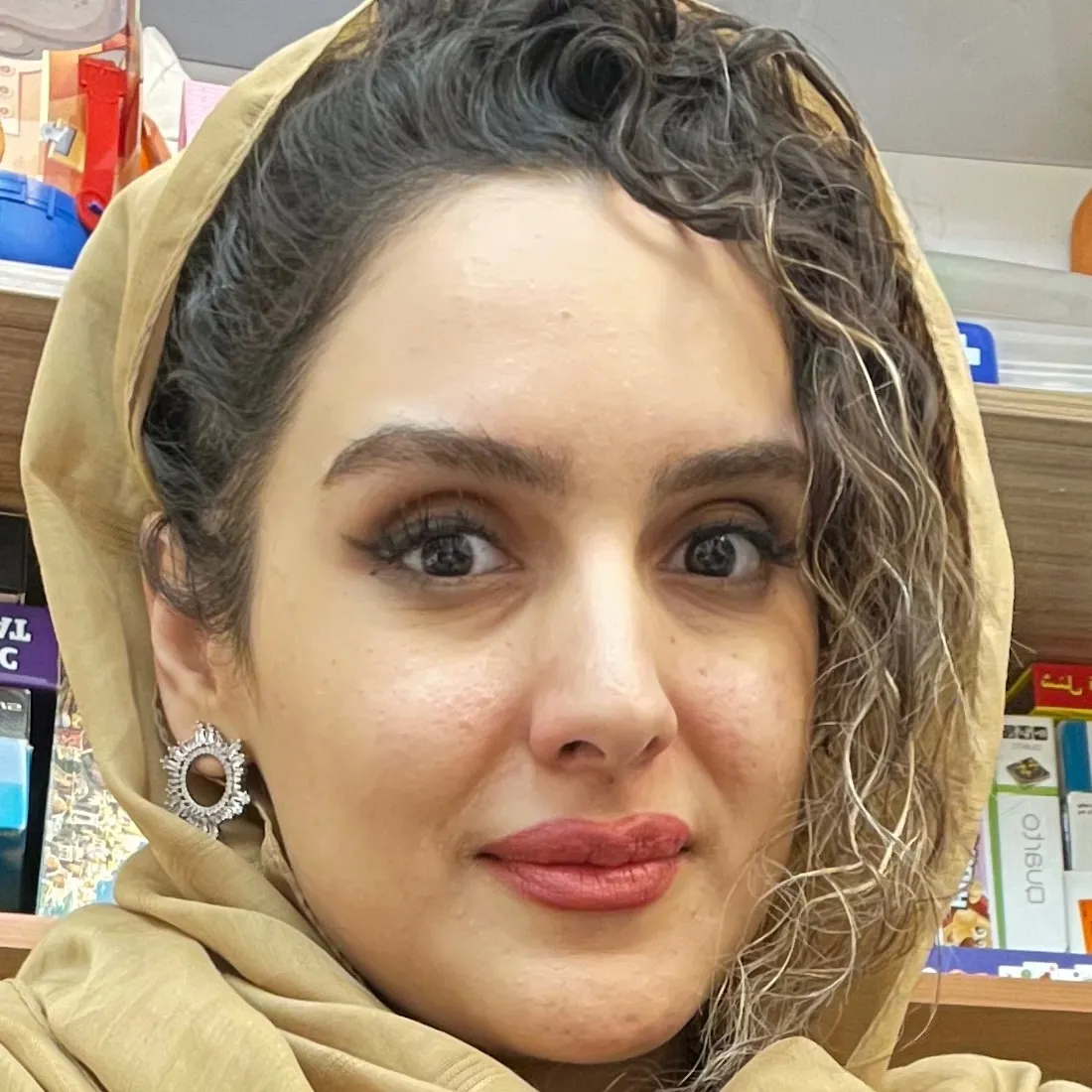 دنا طالبی