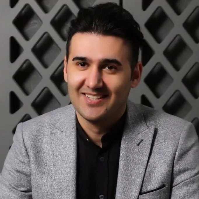دکتر بهزاد فیضی منش