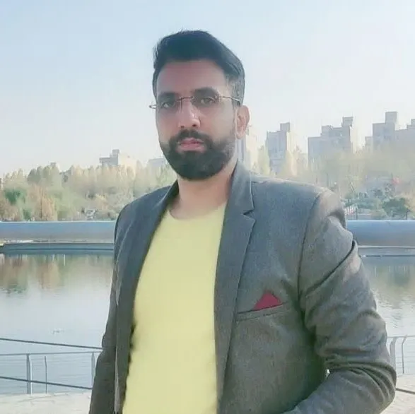 محمدرضا صادقی مطلق