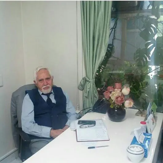 دکتر امیرهوشنگ مهریار