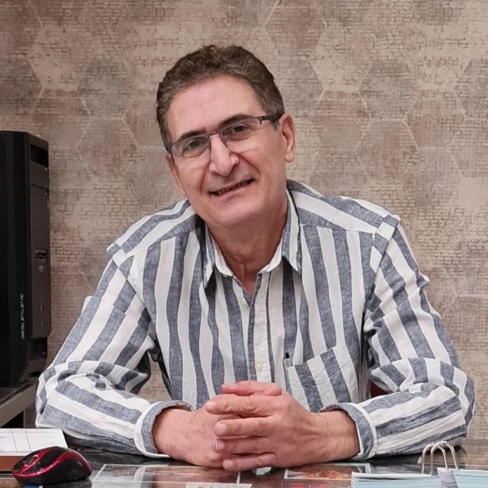 نادر کاشفی