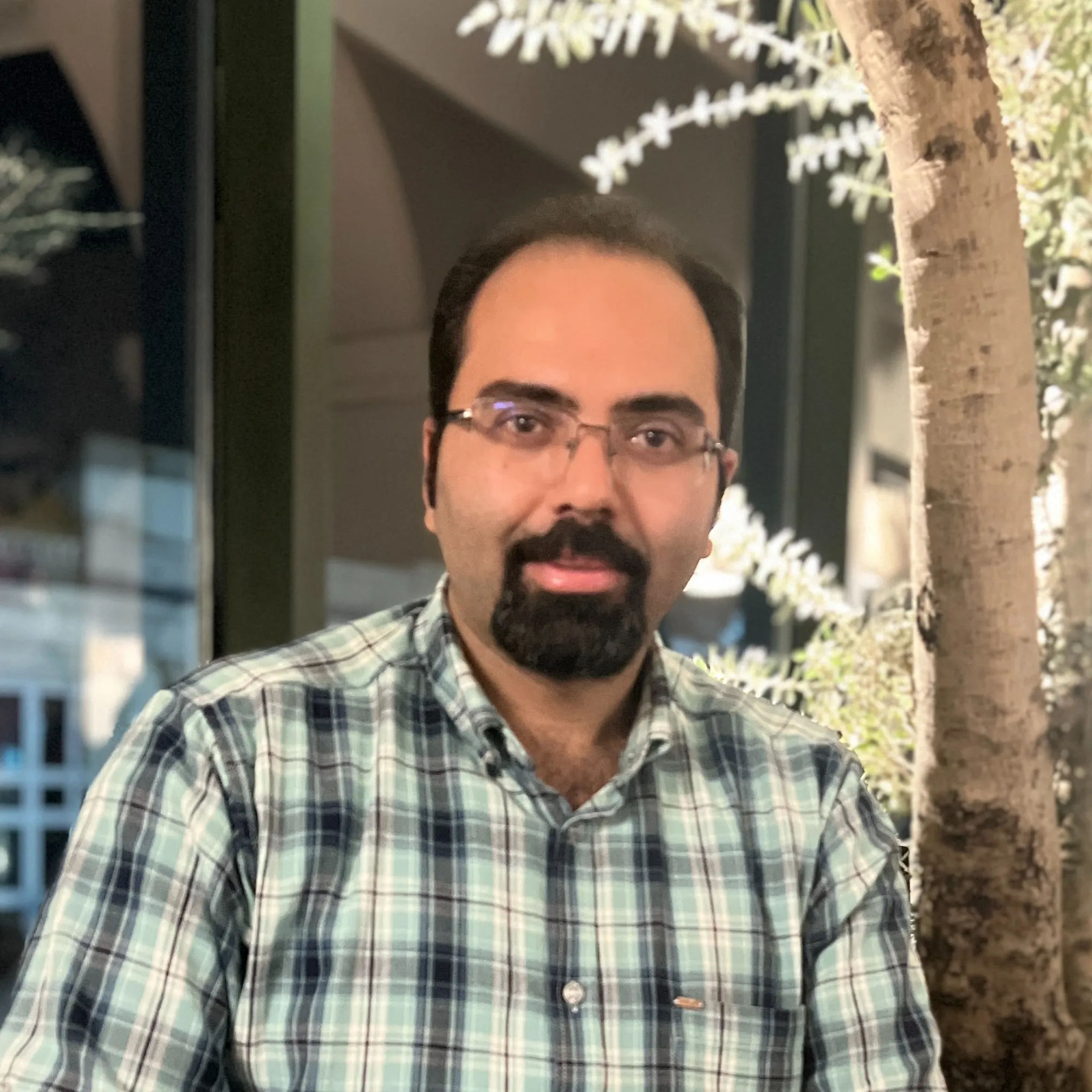 دکتر شهروز کبیری