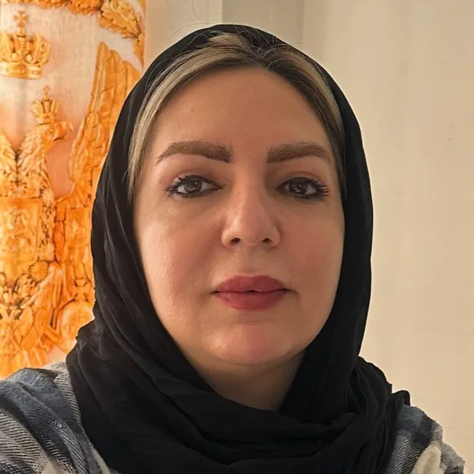 سارا اکبری