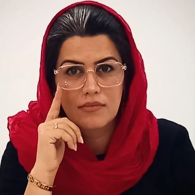 مهناز کاظمی خواجه دهی