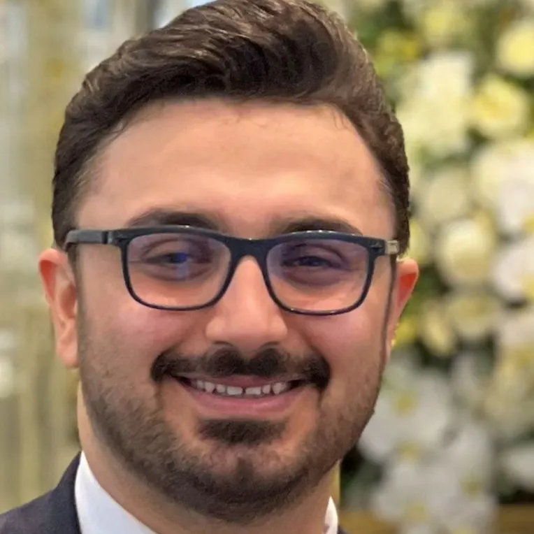 پارسا محسنی