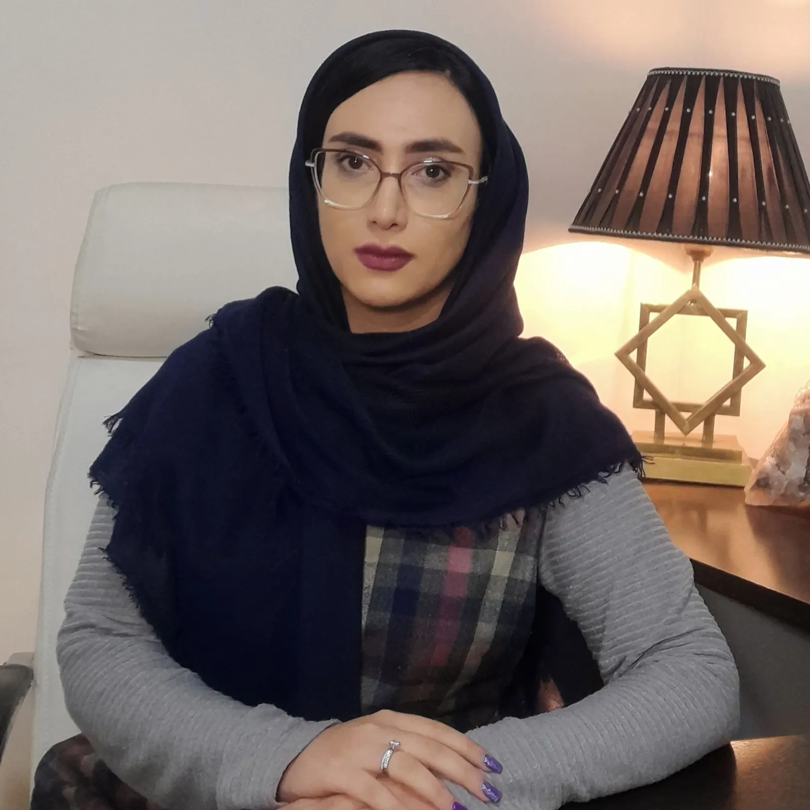 آنیتا کشاورز کرمانی