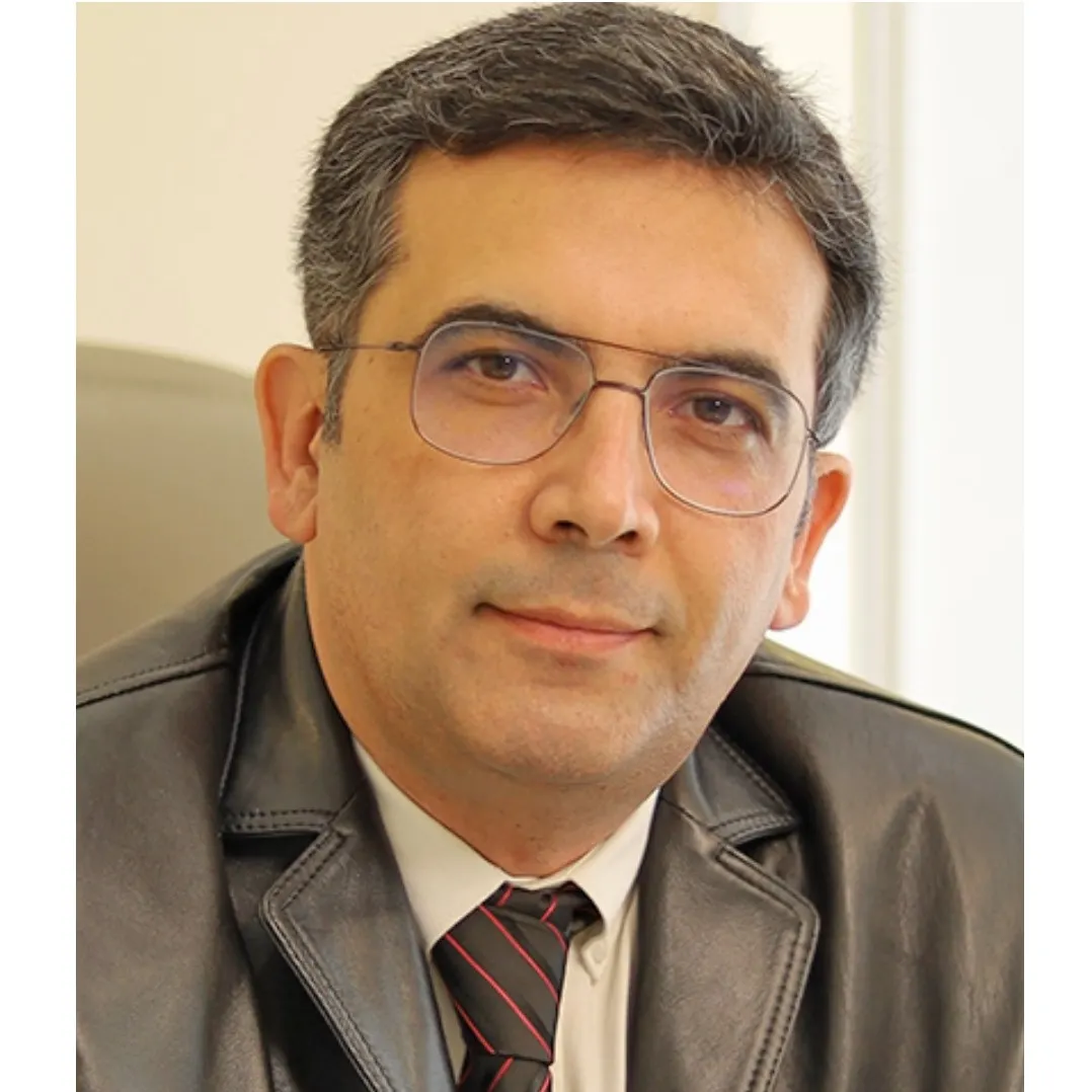 دکتر علی بختیاری