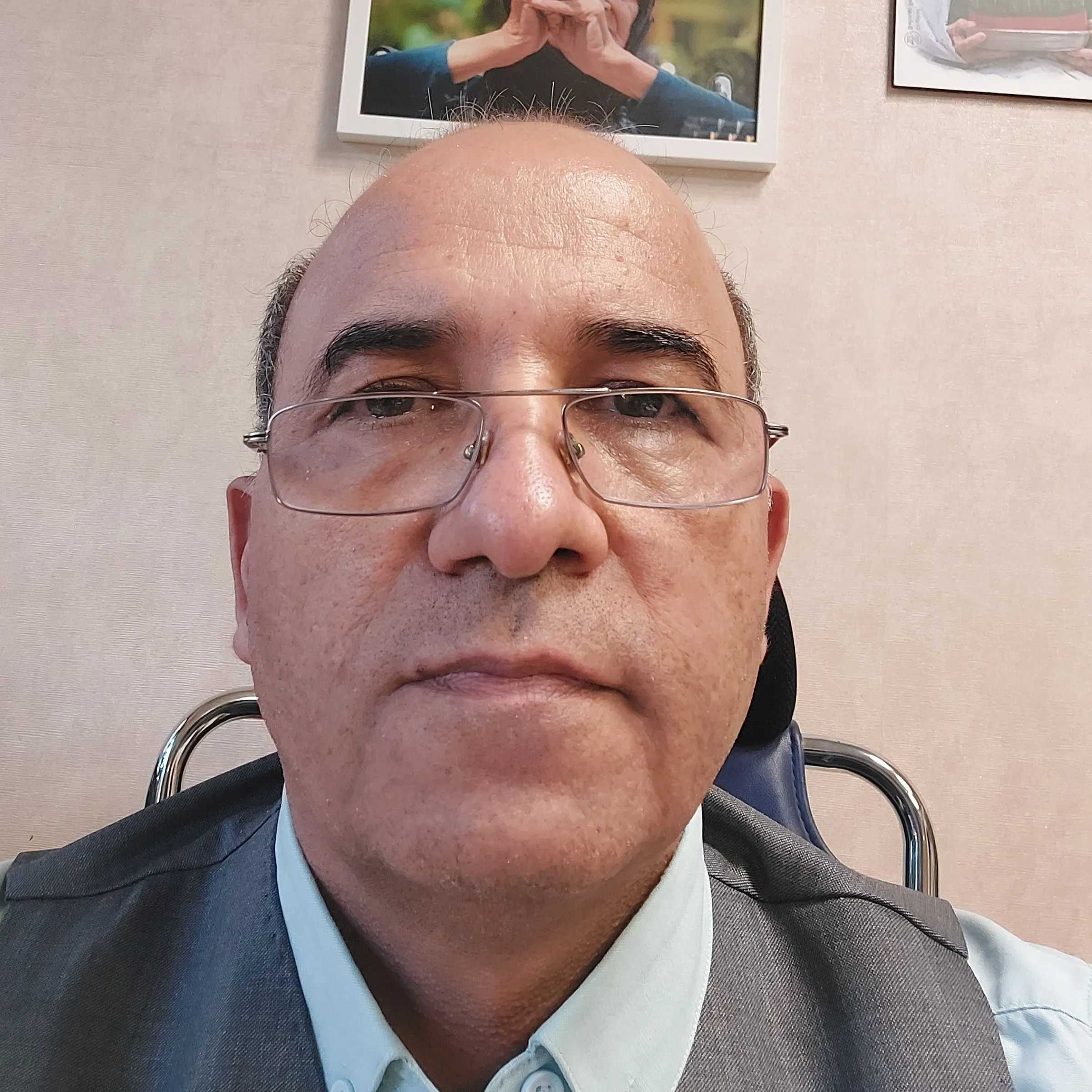 دکتر احمد دلبری