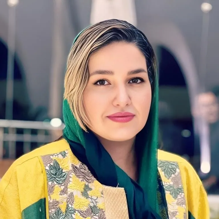 دکتر زهره عزیزی